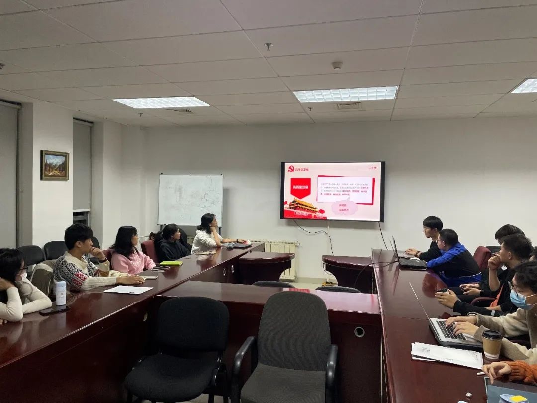 64a4e58bd8ea44c3b82bd40a108503fc.jpg 64a4e58bd8ea44c3b82bd40a108503fc.jpg