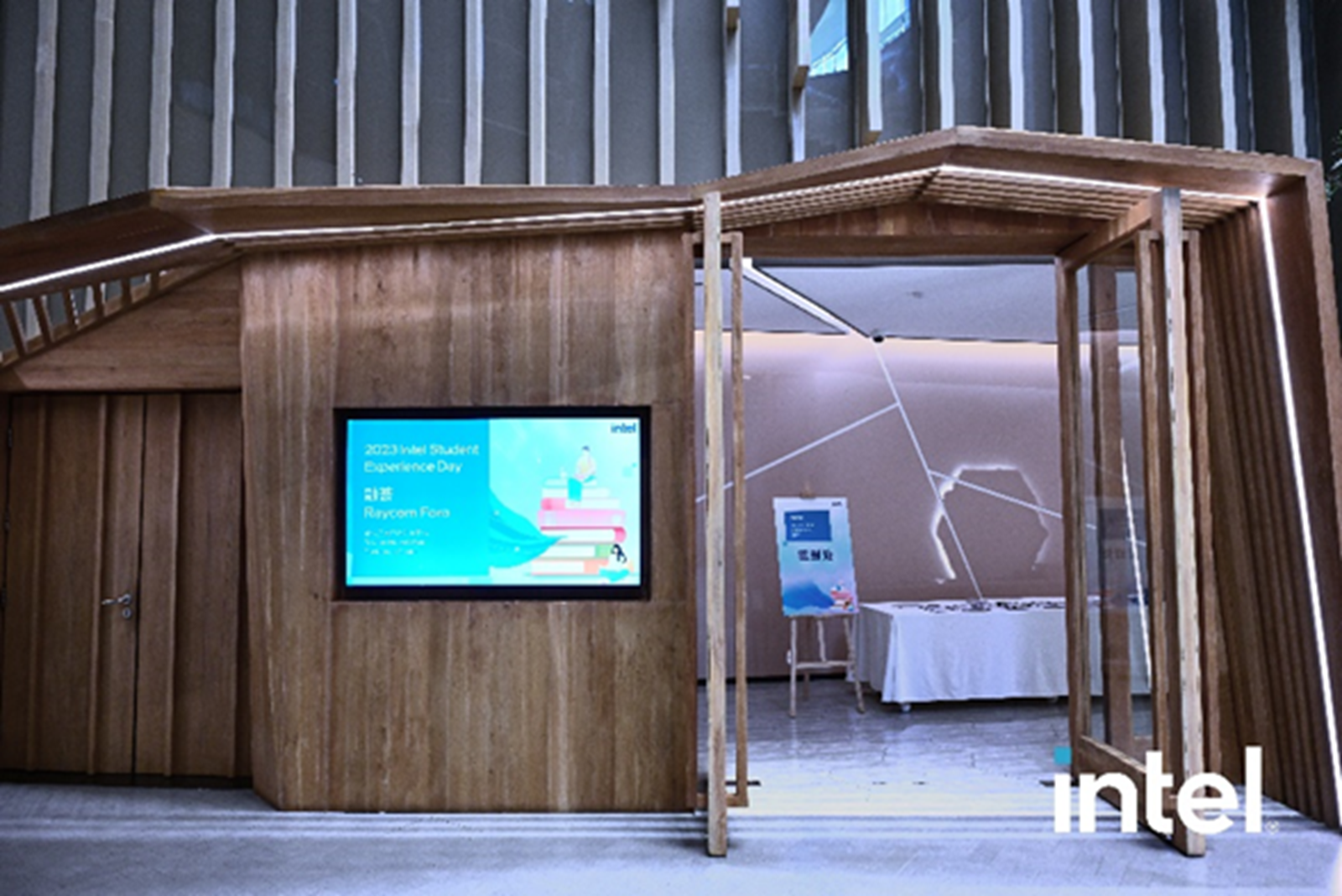 2d65ec3143c340b69aedb45fb625cc79.png 2d65ec3143c340b69aedb45fb625cc79.png