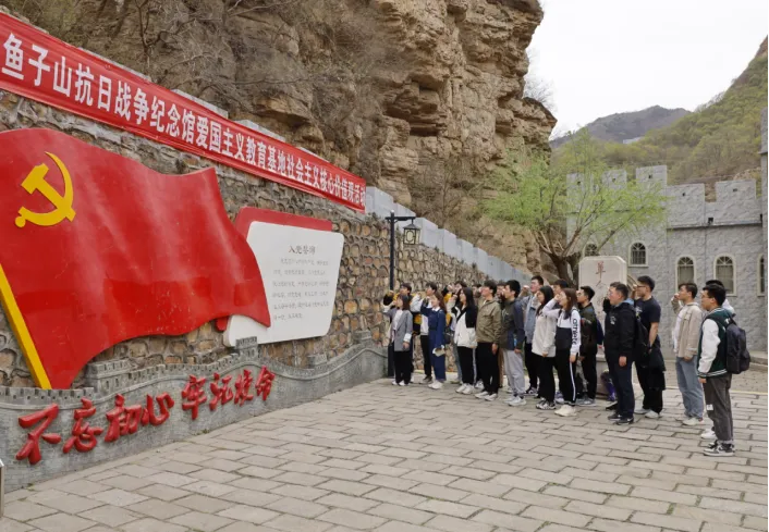 a5ed9dacdf144295af70ccf307a6c0b7.jpg a5ed9dacdf144295af70ccf307a6c0b7.jpg